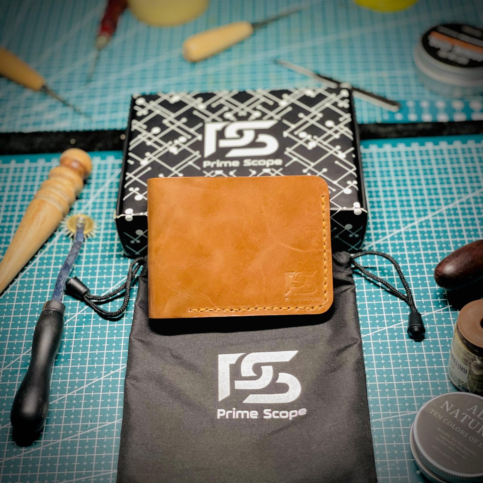 Handcrafted Brown Leather Card and Cash Holder - elegant durable card holder - product photo 3