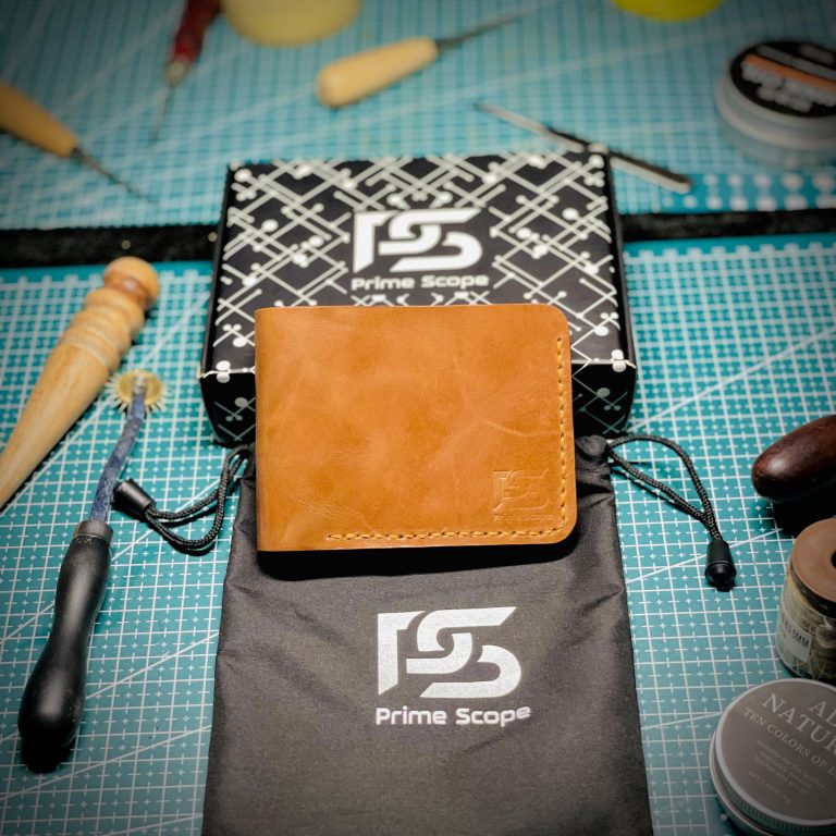 Handcrafted Brown Leather Card and Cash Holder - elegant durable card holder - product photo 2