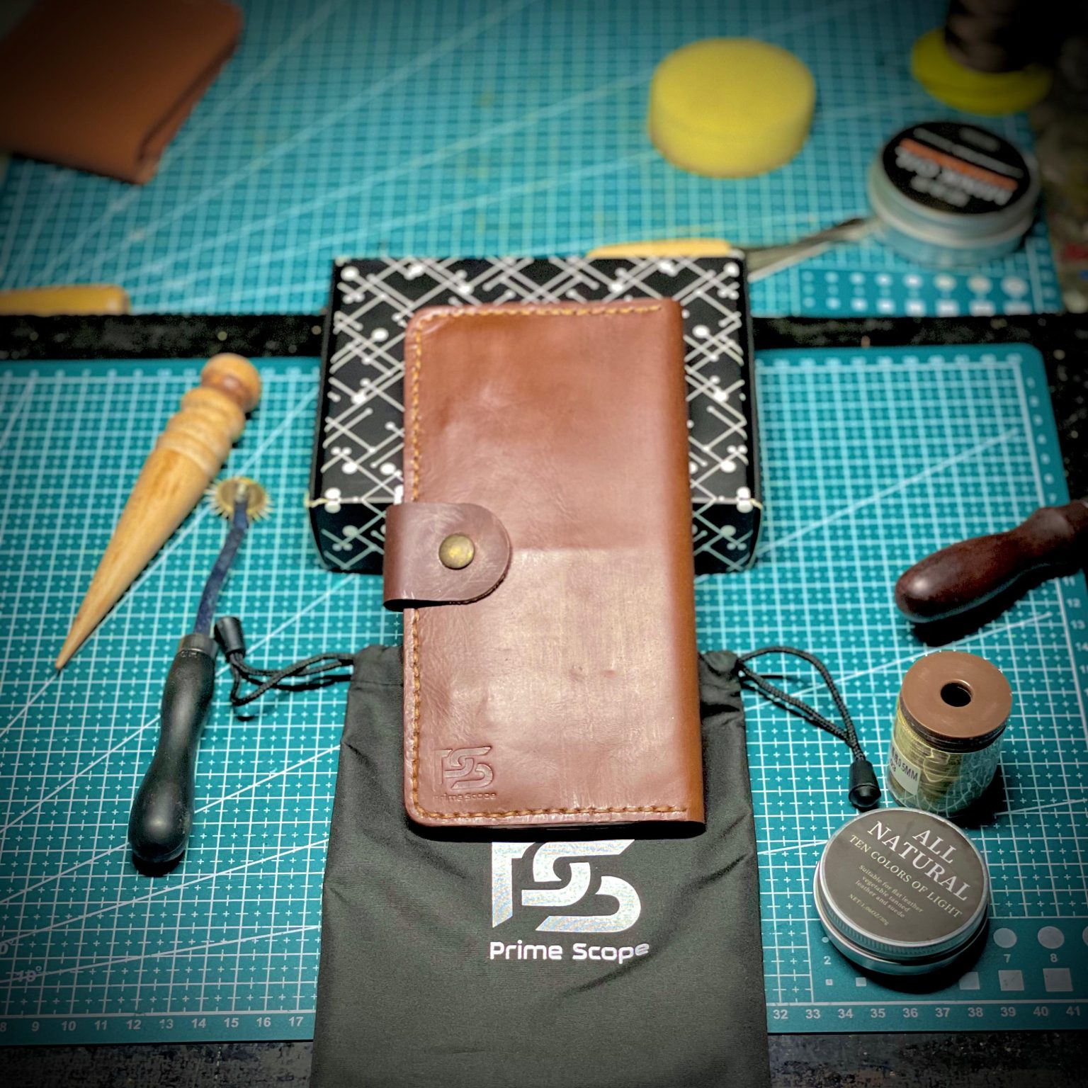 Luxury Handmade Brown Leather Wallet - card, cash & phone case wallet - product photo 3
