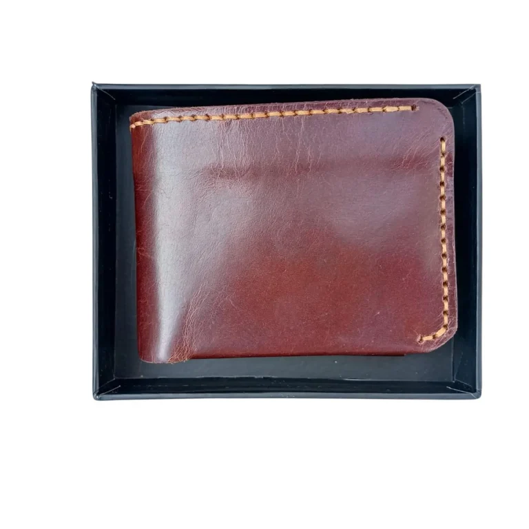 Reddish Handmade Luxury Wallet - premium leather card holder - product photo 2